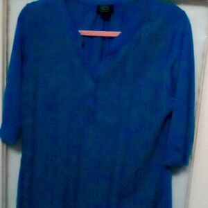 Shannon Ford top Sz . Lg